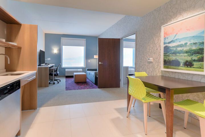 Room 34 of 51