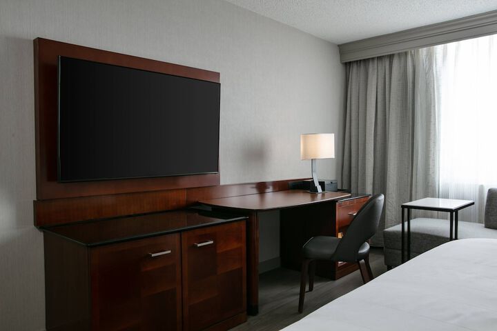 Room 17 of 42