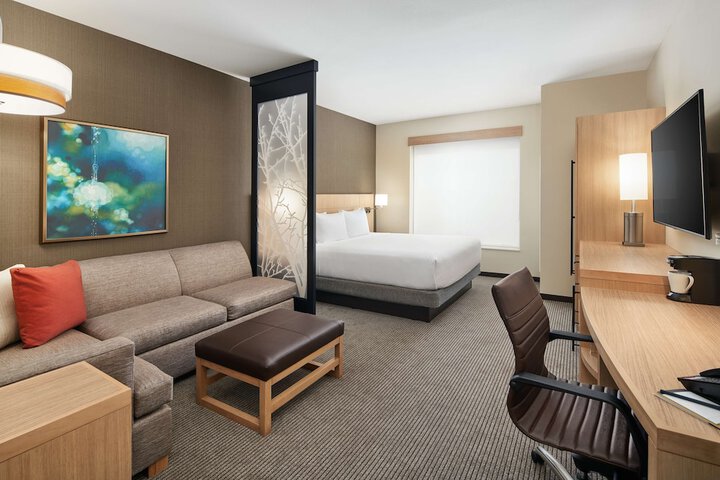Room 13 of 39