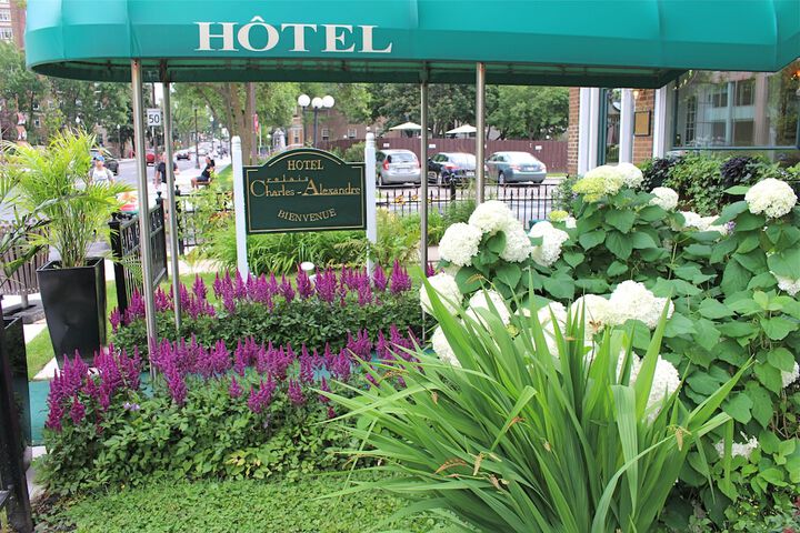 Hotel 2 of 52