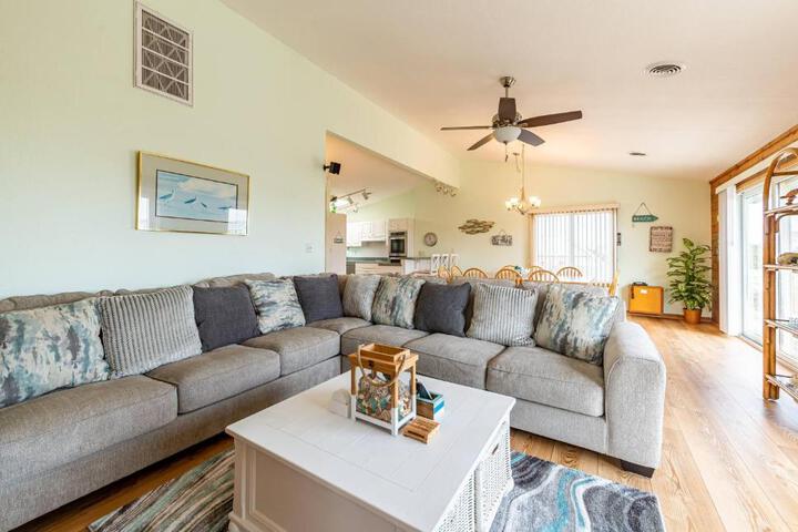 Duck R Way - Poteskeet Ocean View, 260 Yds to Beach, Pool, Hot Tub, Walk to Downtown Duck