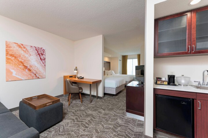 Room 14 of 26