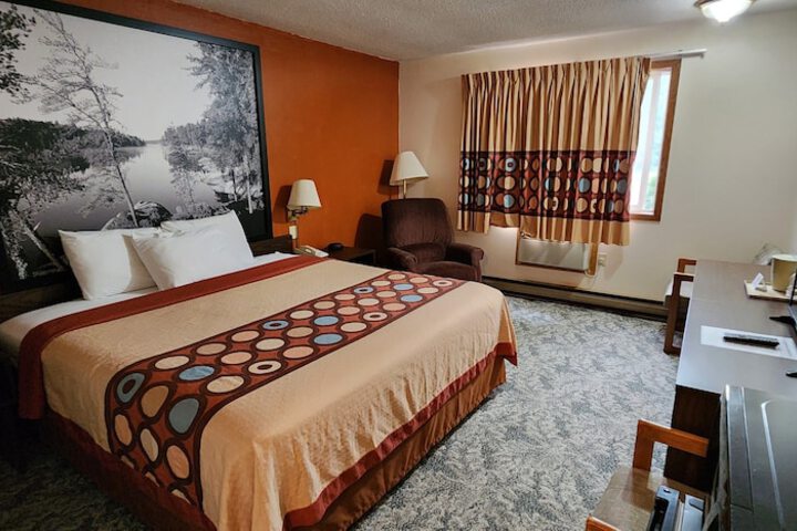 Room 13 of 25