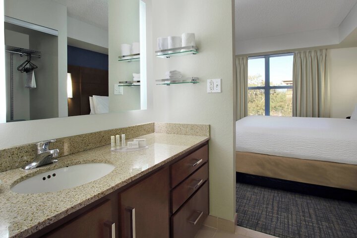 Room 20 of 36