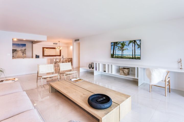 Beach Haus Bal Harbour