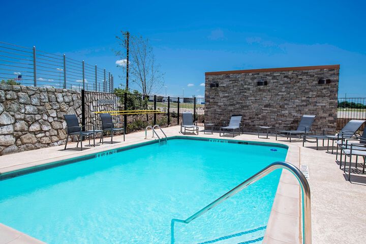 Fairfield Inn & Suites by Marriott Dallas Waxahachie