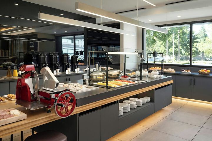 Breakfast/Coffee Service 47 of 64