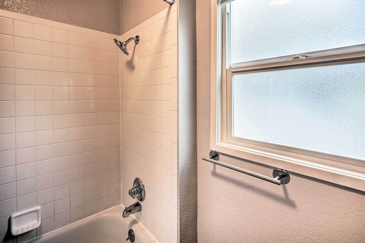 Cozy Elk Grove Home in the Heart of Old Town!