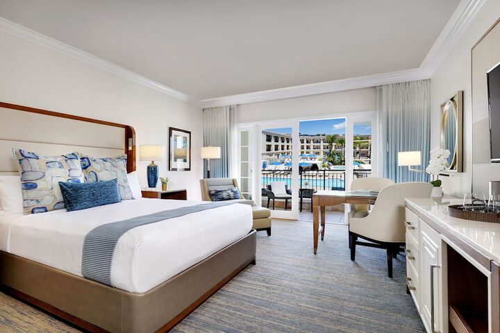 Balboa Bay Resort
