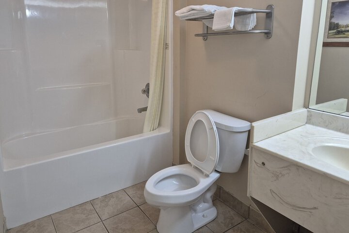 General Bragg Inn & Suites Chickamauga
