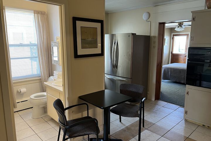 Room 26 of 76