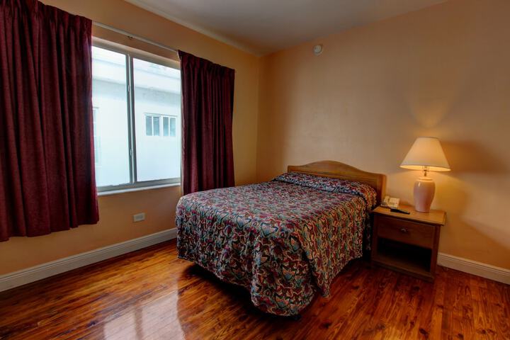 Room 20 of 34