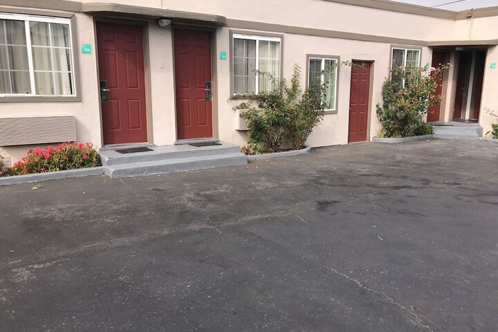 Geneva Motel Daly City
