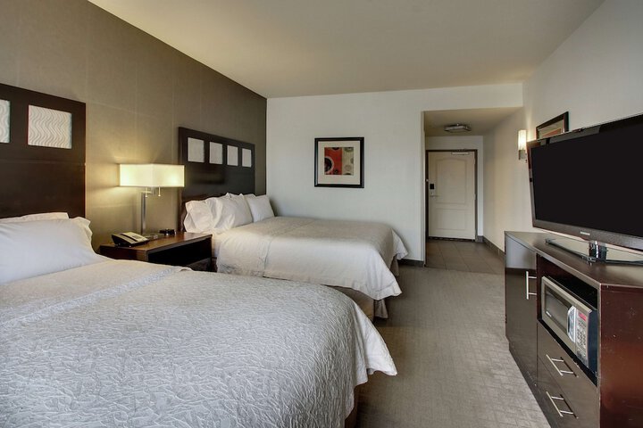 Room 28 of 38