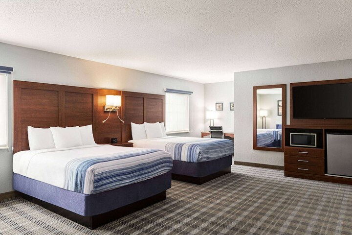 AmericInn by Wyndham Williamsburg