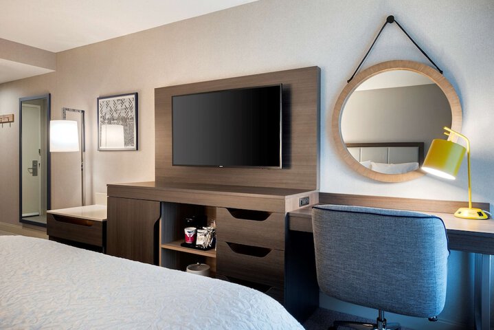 Room 15 of 27
