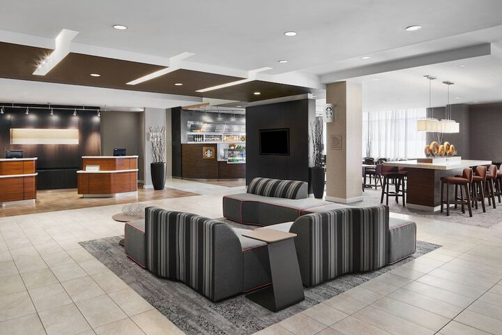 Hotel Interior 11 of 39