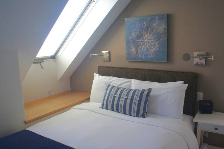 Room 44 of 80