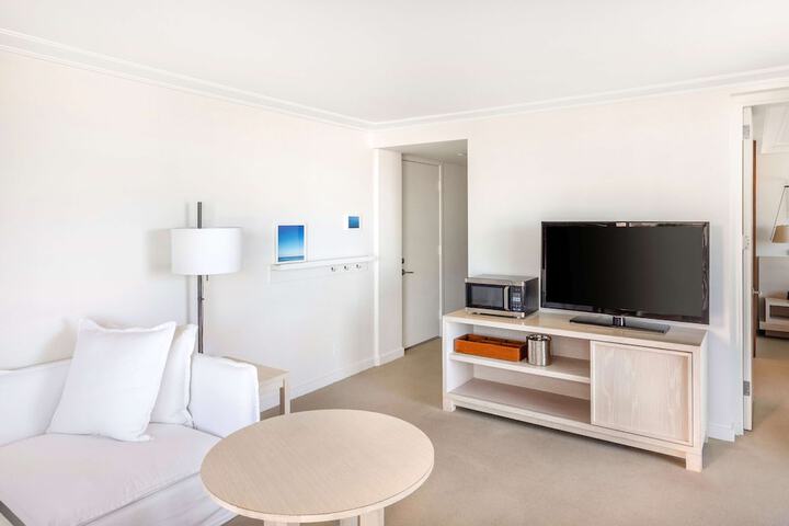 Room 78 of 99