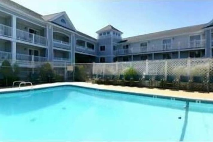 Hyannis Travel Inn