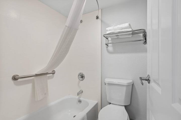 Comfort Inn Dunmore - Scranton East