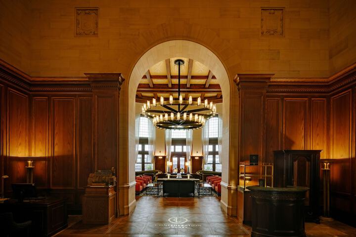 Fairmont Hotel Macdonald