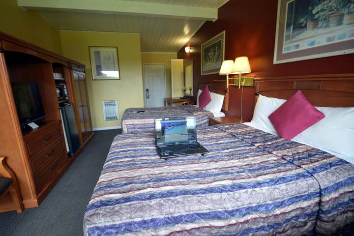Room 14 of 24