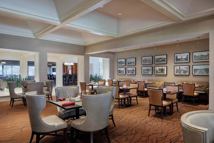 Sheraton Westport Chalet Hotel St. Louis