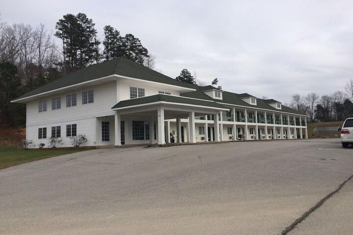 Hurricane Inn