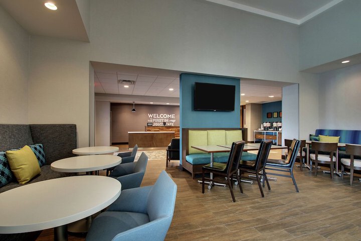 Hotel Interior 9 of 60