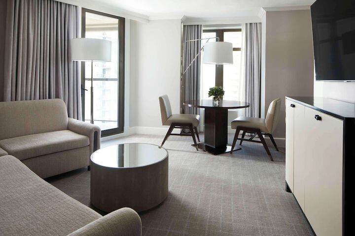Room 47 of 126