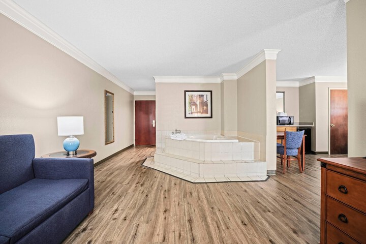 Baymont by Wyndham Madisonville