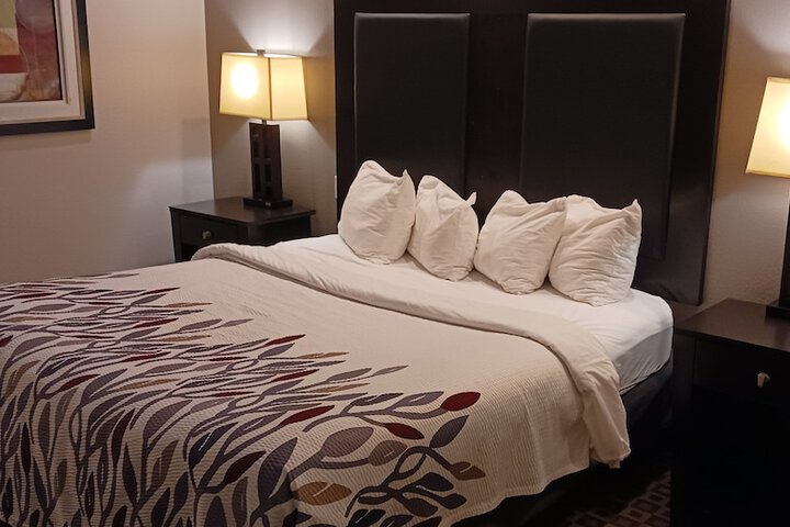 Room 21 of 29