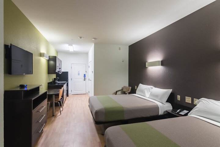 Room 20 of 32