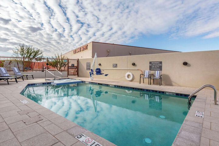 Pool 4 of 29