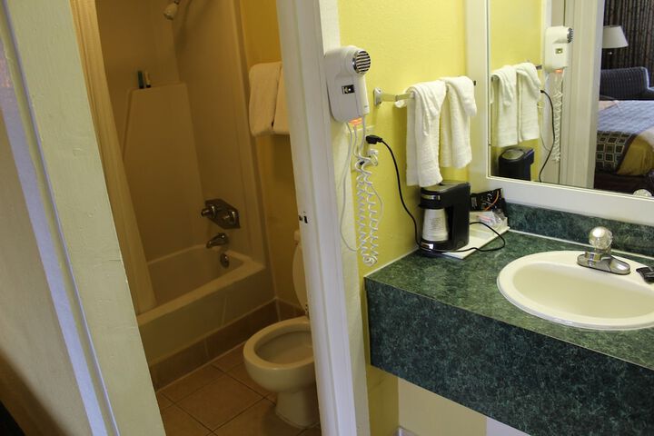 Room 15 of 54