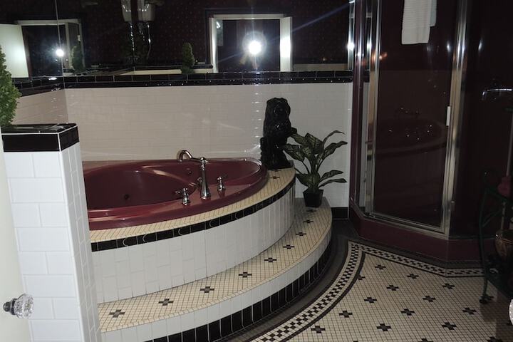 Room 22 of 65