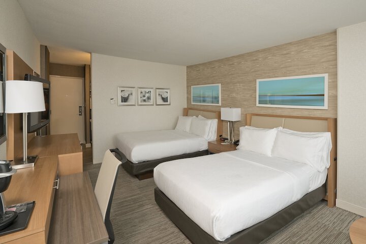 Room 34 of 85