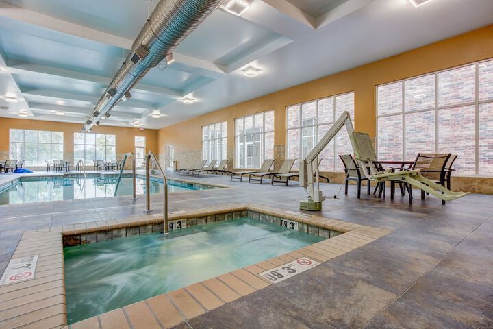 Holiday Inn & Suites Lafayette North by IHG