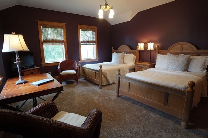 Room 10 of 21