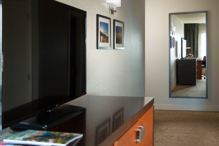 The Paramount Hotel