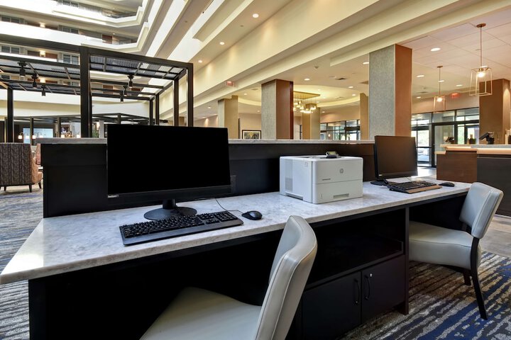 Embassy Suites by Hilton Montgomery Hotel & Conference Ctr