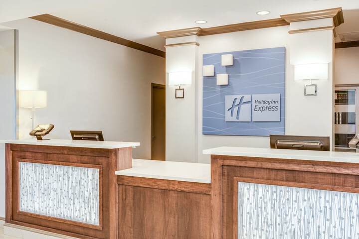 Hotel 4 of 59