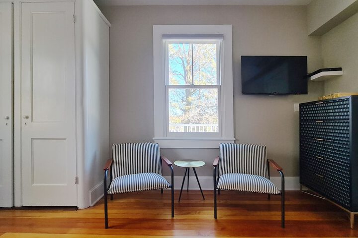 Room 43 of 69