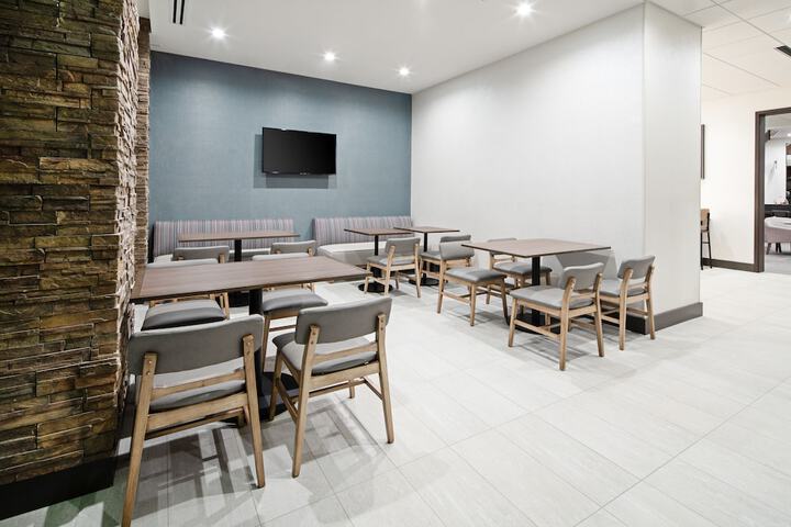 Hyatt Place Bakersfield