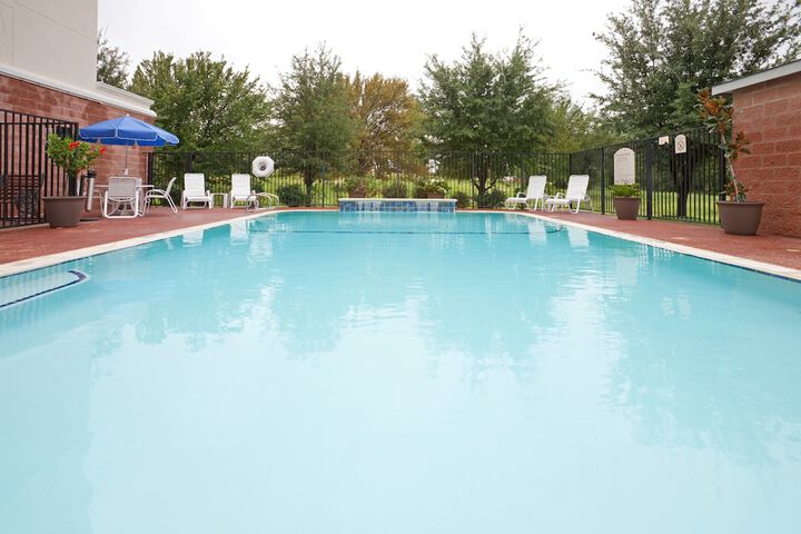 Pool 8 of 53