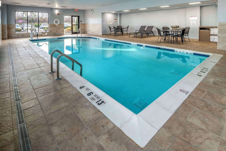 Hampton Inn Long Island / Commack