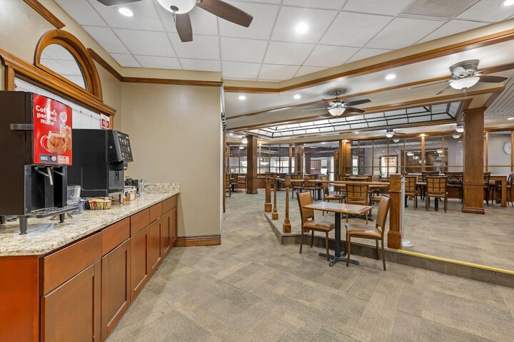 Best Western Plus Wooster Hotel & Conference Center