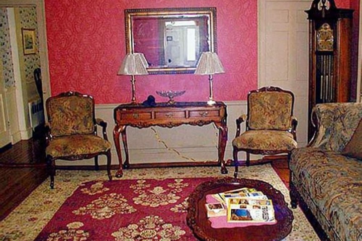 Hotel Interior 5 of 33