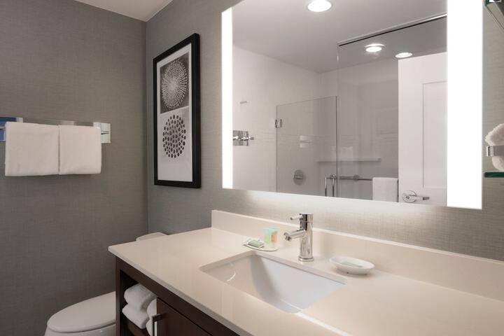 Room 16 of 23